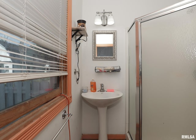 1610 12th Ave, Rock Island, IL 61201 - full bathroom with a stall shower