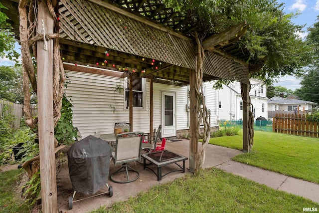 3110 Jefferson Ave, Davenport, IA 52803 - view of patio / terrace with area for grilling