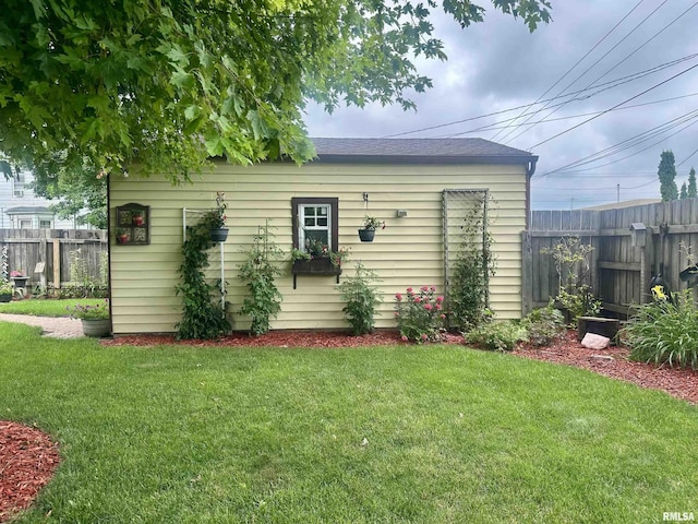 1723 Pershing Blvd, Clinton, IA 52732 - view of front facade