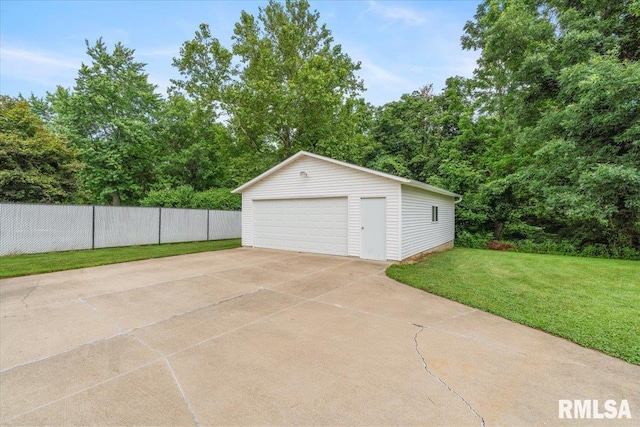 17223 N Cedar Rd, East Moline, IL 61244 - view of detached garage