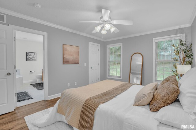 1039 Bluff Ln, Le Claire, IA 52753 - unfurnished bedroom with carpet floors, a textured ceiling, and ceiling fan