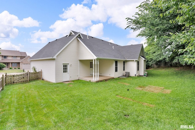 1039 Bluff Ln, Le Claire, IA 52753 - view of patio / terrace with an outdoor living space