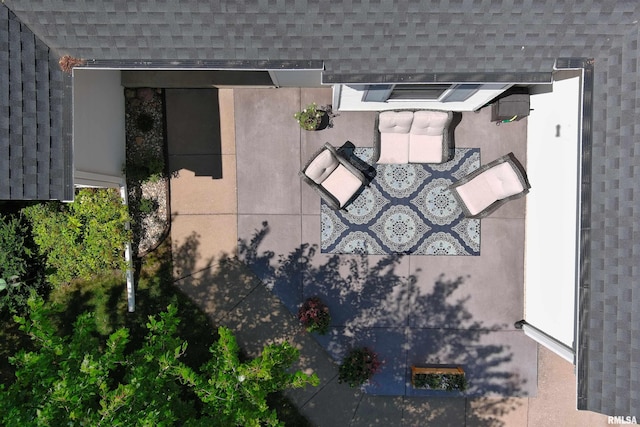 1039 Bluff Ln, Le Claire, IA 52753 - aerial view