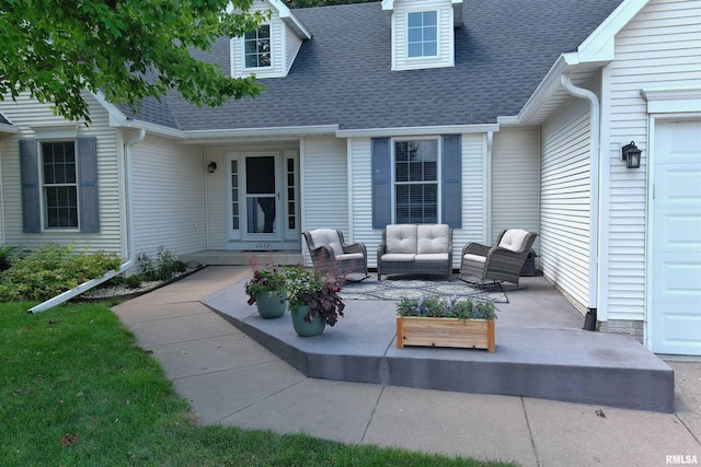 1039 Bluff Ln, Le Claire, IA 52753 - view of patio / terrace with an outdoor hangout area