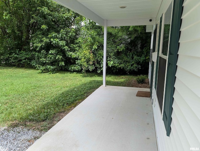 121 W Sloan St, Harrisburg, IL 62946 - photo 5