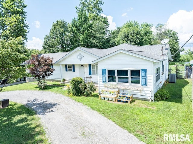17000 Log Cabin Rd, Marion, IL 62959 - view of front of property featuring a front lawn, driveway, and a shingled roof