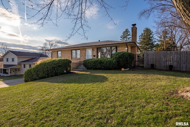 1310 Hillside Dr, Bettendorf, IA 52722 - photo 2