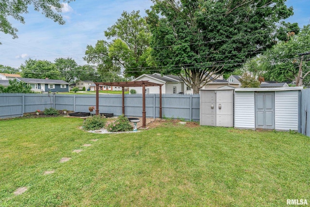 3118 W Denison Ave, Davenport, IA 52804 - fenced backyard with a storage shed