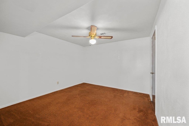 2917 W 65th St, Davenport, IA 52806 - unfurnished room featuring carpet flooring and a ceiling fan