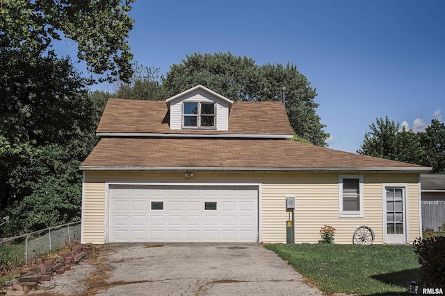 214 N Chestnut St, Mendon, IL 62351 - view of detached garage