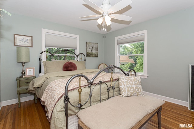 3205 Crestline Dr, Davenport, IA 52803 - bedroom with wood finished floors and ceiling fan