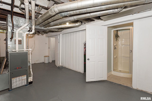 3205 Crestline Dr, Davenport, IA 52803 - unfinished basement featuring heating unit