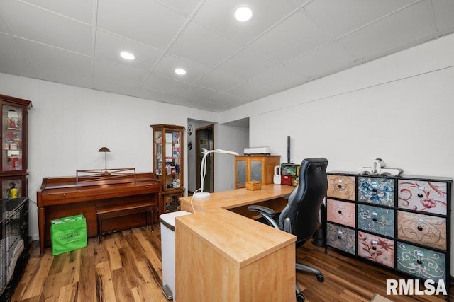 833 Robin Rd, Muscatine, IA 52761 - home office with wood finished floors and recessed lighting