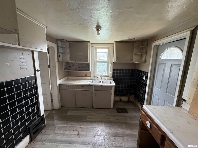 2010 3y Ave, East Moline, IL 61244 - photo 2