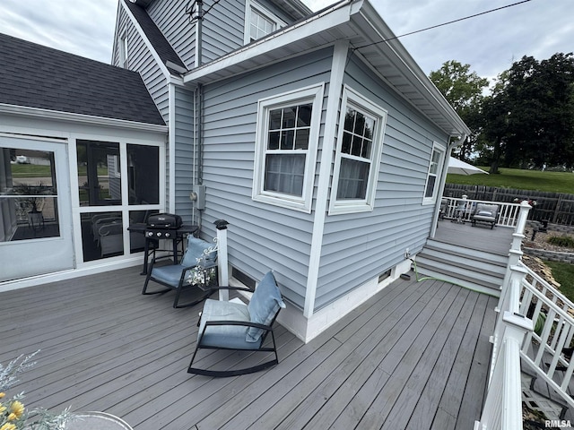 3125 Pershing Blvd, Clinton, IA 52732 - deck with grilling area
