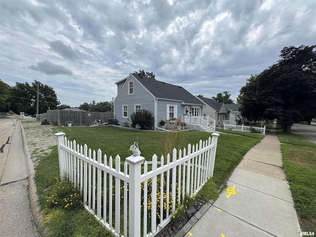 3125 Pershing Blvd, Clinton, IA 52732 - view of front facade with a deck