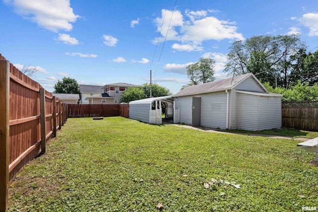 1207 N Marquette St, Davenport, IA 52804 - fenced backyard featuring a shed