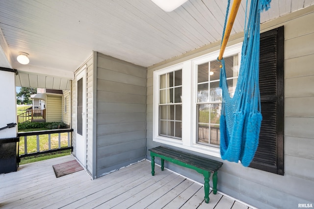 1207 N Marquette St, Davenport, IA 52804 - view of porch