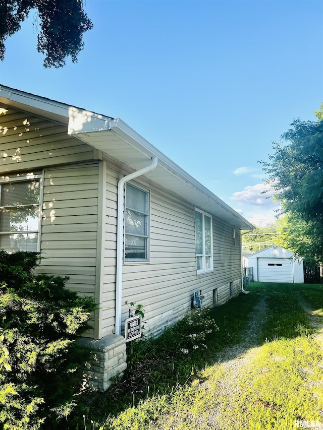 104 S 8th St, Herrin, IL 62948 - view of side of property