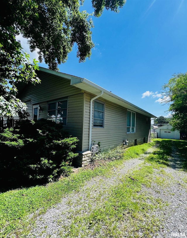 104 S 8th St, Herrin, IL 62948 - view of side of home