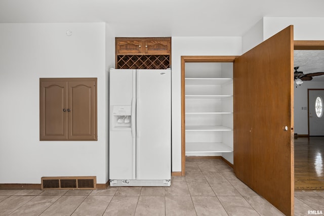 2525 4th St Unit A, East Moline, IL 61244 - view of closet