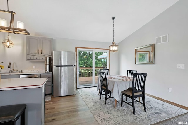 5247 Brentwood Dr, Bettendorf, IA 52722 - photo 10