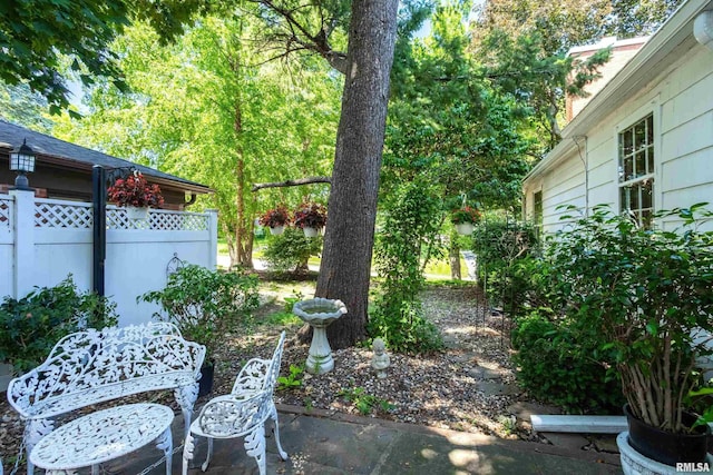 1928 Fernwood Ave, Davenport, IA 52803 - view of yard