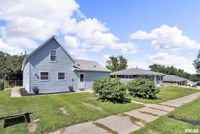304 E Plum St, Anamosa, IA 52205 - rear view of property