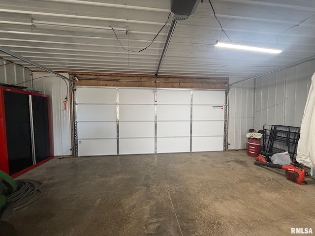 335 Sand Aly, Toronto, IA 52777 - view of garage