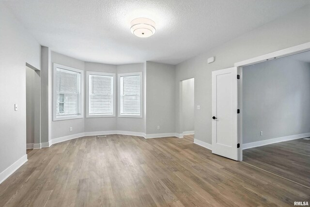 516 W 15th St, Davenport, IA 52803 - photo 10