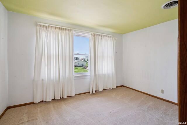 110 Hall Ave, Lowden, IA 52255