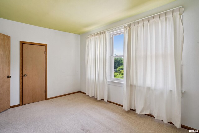 110 Hall Ave, Lowden, IA 52255