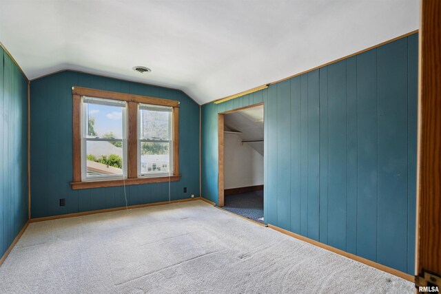 110 Hall Ave, Lowden, IA 52255