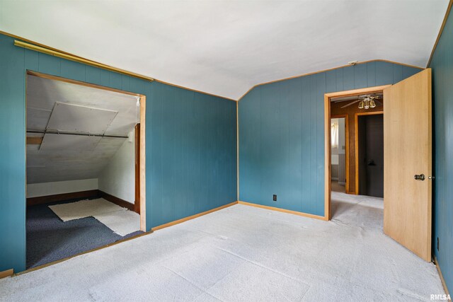 110 Hall Ave, Lowden, IA 52255