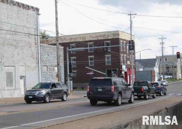 422 N Marquette St, Davenport, IA 52802 - view of building exterior