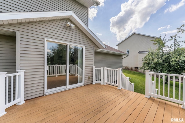 5320 Appleton Dr, Davenport, IA 52804 - deck featuring a lawn