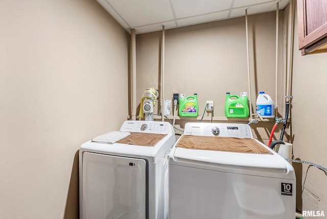 25622 1st Ave N, Hillsdale, IL 61257 - washroom with washing machine and clothes dryer