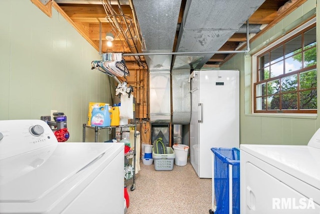 14325 139th Avenue Ct W, Taylor Ridge, IL 61284 - laundry area with washer and clothes dryer