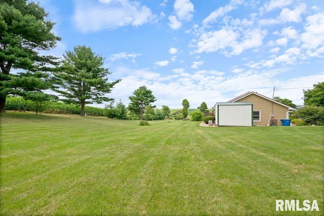 14325 139th Avenue Ct W, Taylor Ridge, IL 61284 - view of green lawn