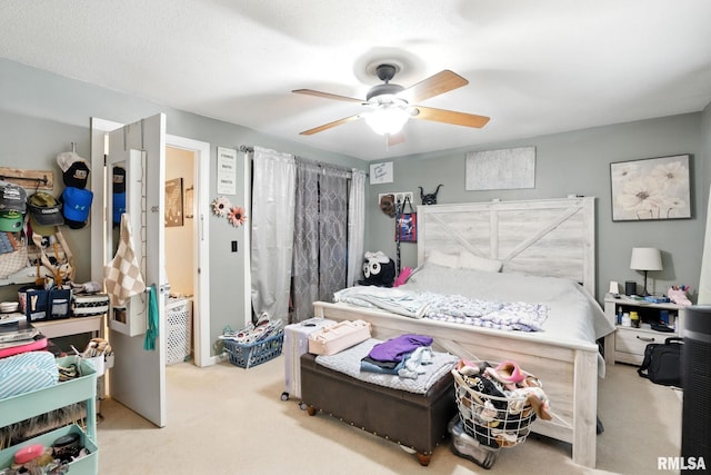 3295 Johnathan Ave, Bettendorf, IA 52722 - carpeted bedroom with ceiling fan