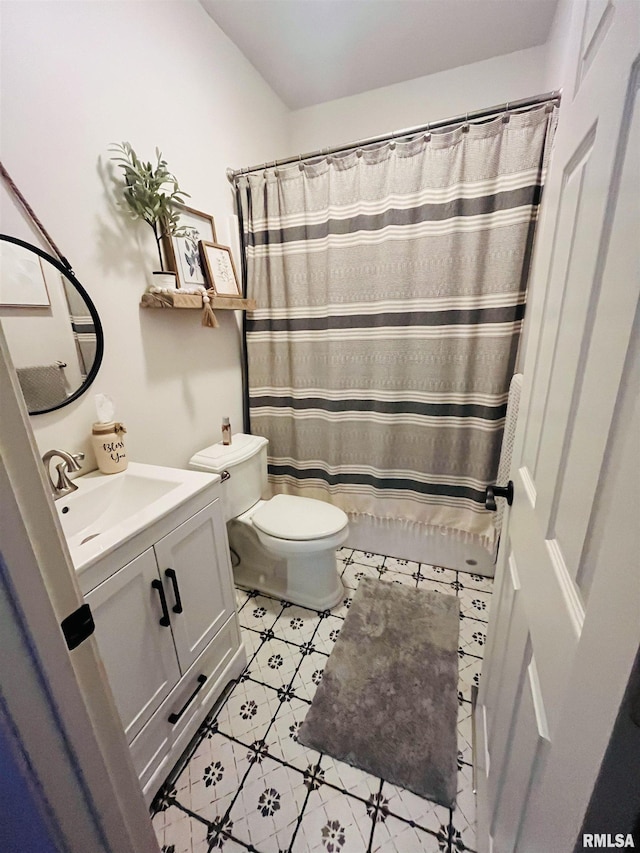 66 Windy Hill Dr, Murphysboro, IL 62966 - full bath featuring vanity, tile patterned floors, and a shower with curtain