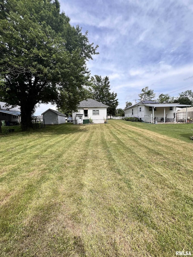 202 N Wilson St, Anna, IL 62906 - view of green lawn
