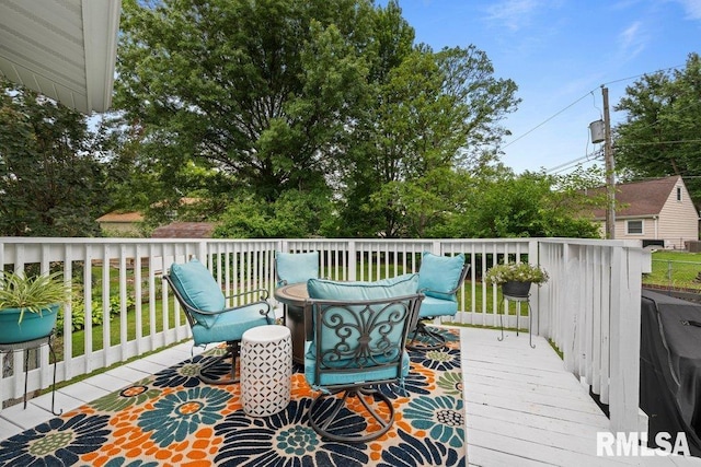 2401 W Dale Ct, Bettendorf, IA 52722 - deck with grilling area