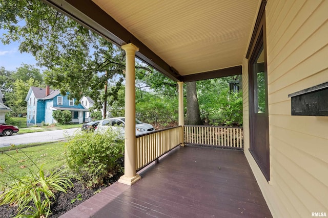 1114 E 15th St, Davenport, IA 52803 - view of porch