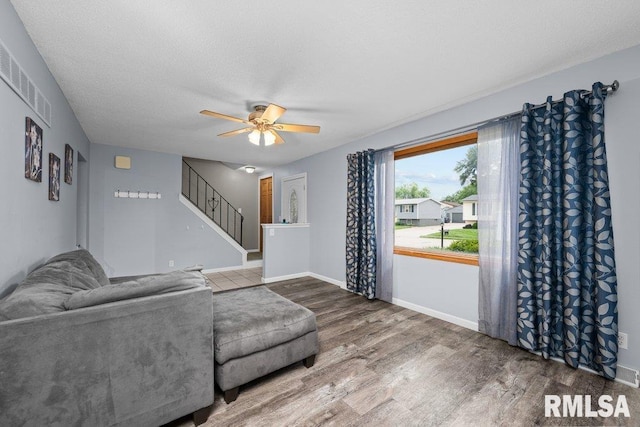 1884 Bristol Dr, Bettendorf, IA 52722 - photo 2