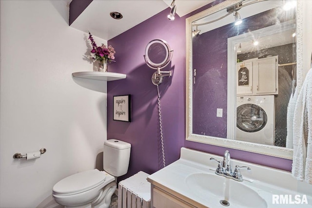 1215 Calvin St, Davenport, IA 52804 - bathroom with washer / clothes dryer and vanity
