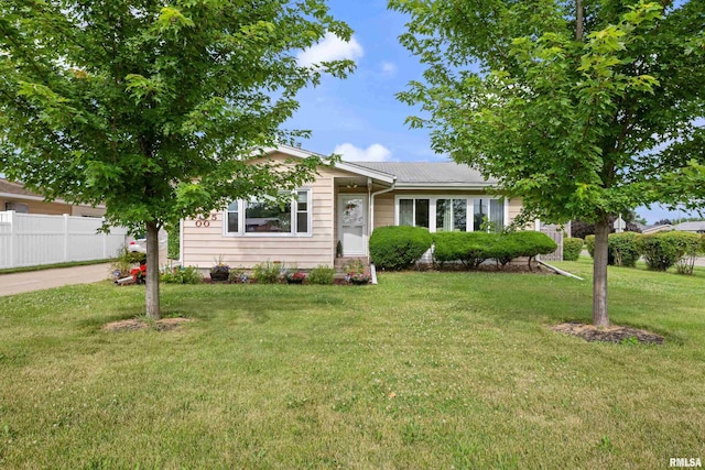 3005 7th St, East Moline, IL 61244 - photo 1