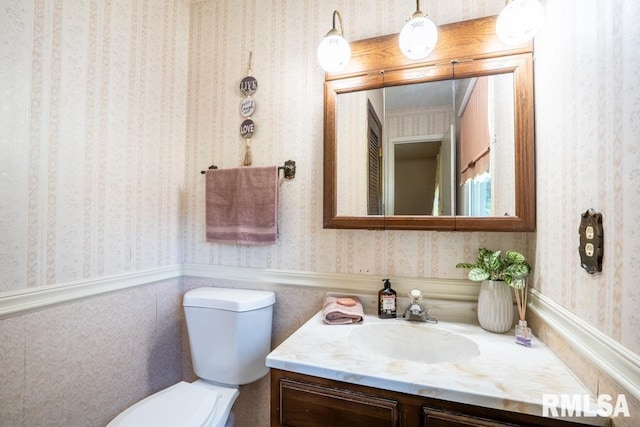 206 Patricia Ln, West Frankfort, IL 62896 - half bathroom featuring wallpapered walls and vanity