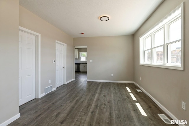 2417 Pershing Blvd, Clinton, IA 52732 - photo 6