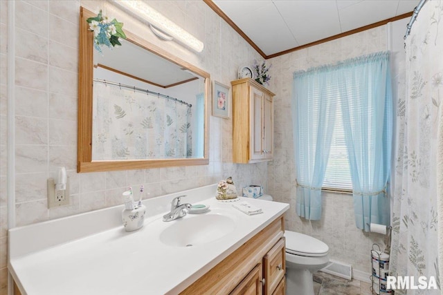 1301 Woodlawn Ave, Clinton, IA 52732 - photo 22